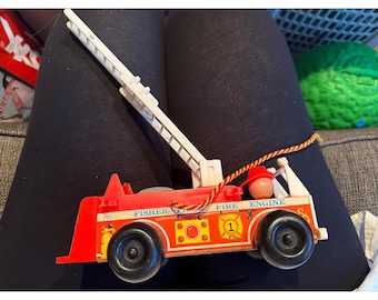Vintage Fisher Price Fire Engine 720 Wooden Pull Toy Extension Ladder Bell 1968
