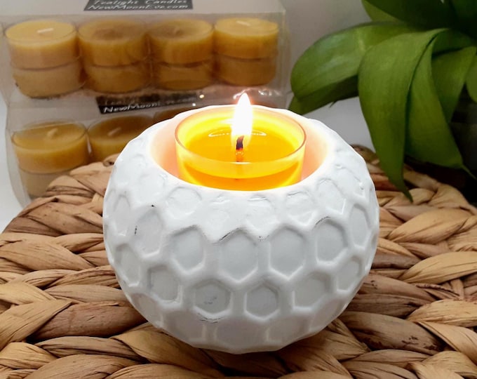 100% Beeswax Unscented Tealight Candles / Non-Toxic and Allergy Friendly / Any Occasion Candle / 4-Hour Burn Time / No Soot or Smoke