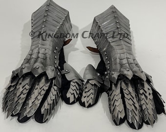 Medieval Pair of Gauntlets Armor - Witch King Knight Gloves Gauntlets