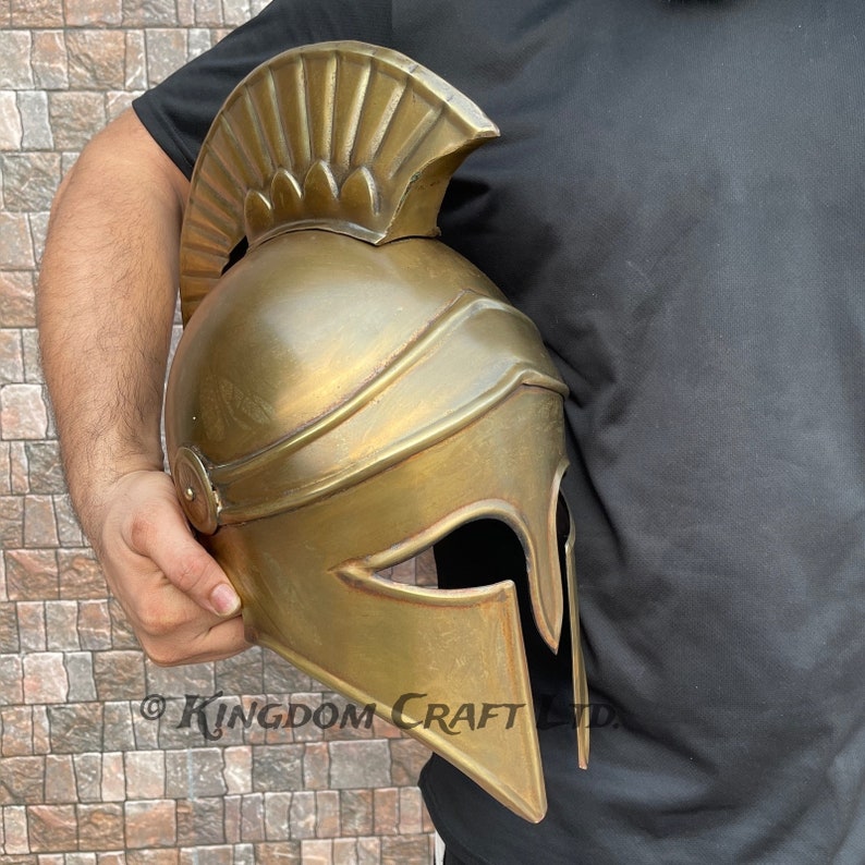 medieval_greek_helmet