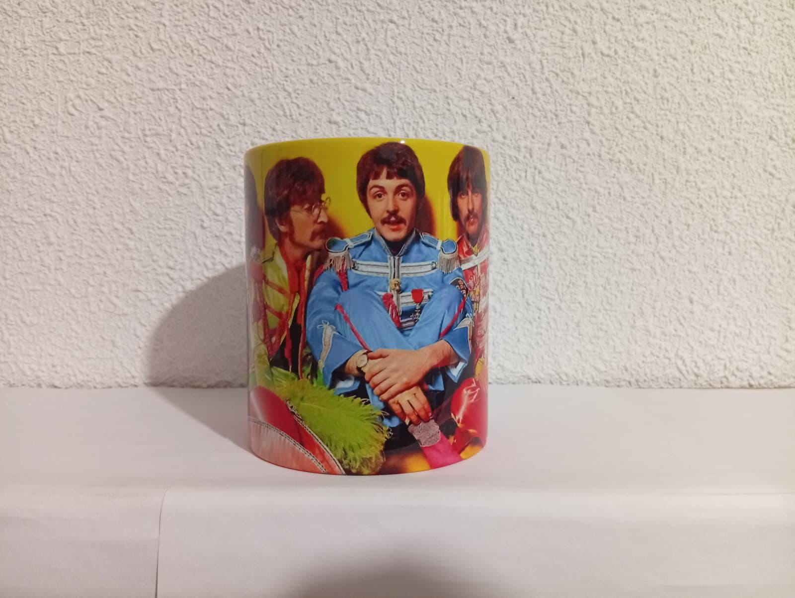 Tazza Da Colazione In Ceramica Paul McCartney – Foto Antica Rara 325 Ml – Stampa HD Inalterabile – Prodotta In Francia