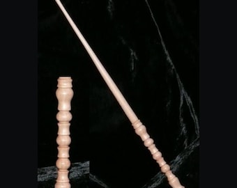 WILLOW MAGIC WAND, Awn - Mourning - Moon - Poetry-  Handmade, Pagan, Wicca, WiZARD, Fairy, Druid, Potter