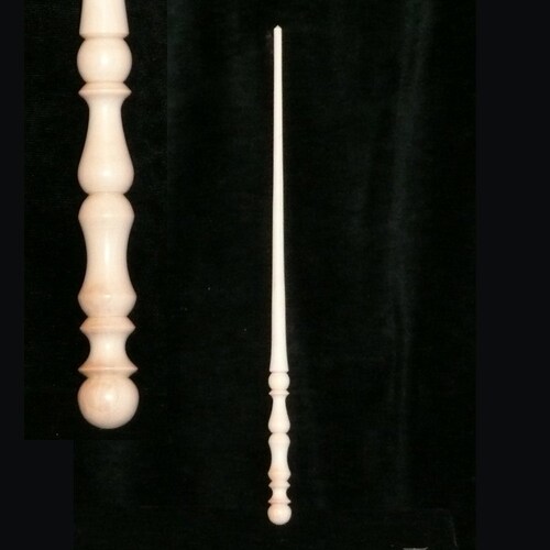 HOLLY Handmade Magic WAND, Purity - Protection from Evil - Progress - Pagan, Wicca, WIZARD, Fairy, Druid, Potter