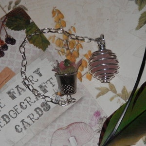 Divination PENDULUM ROSE Quartz Thumbelina&#39;s Garden Fairy CRYSTAL, Pagan, Wicca, Magic