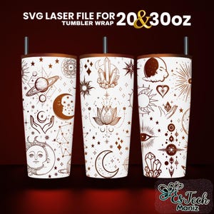 Puede incluir: Archivo SVG láser para envoltura de vaso de 20 y 30 oz con fondo blanco y diseños celestiales y de cristal dorados. Los diseños incluyen una luna creciente, estrellas, un sol, una flor de loto, un cristal, un ojo y una mano.