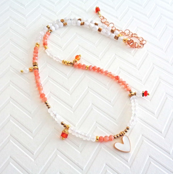 Sunstone Moonstone Dainty Heart Necklace / Beaded Romantic Jewelry / Minimalist Love Jewelry / Crystal Layering Jewelry