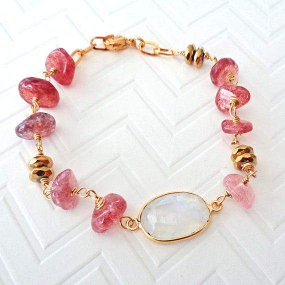 Strawberry Quartz & Moonstone Chunky Bracelet / Wire-wrapped Rainbow Moonstone Paperclip Chain / Natural Strawberry Quartz Nuggets