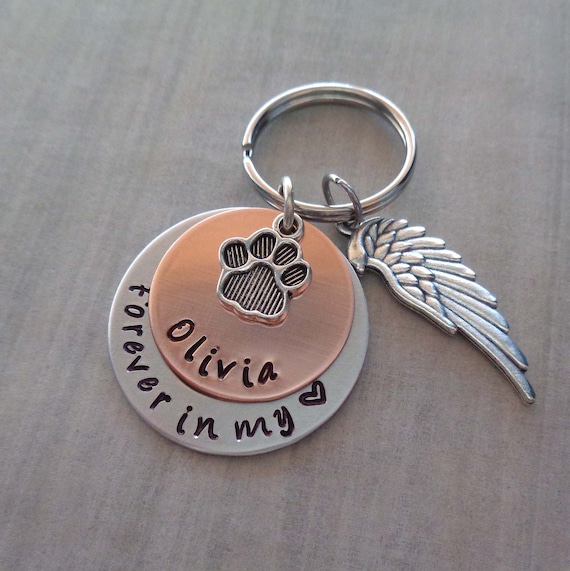 Forever in my heart Pet Memorial Keychain / Cat Remembrance Gift / Personalized Dog Memorial / Personalized Pet Loss Gift