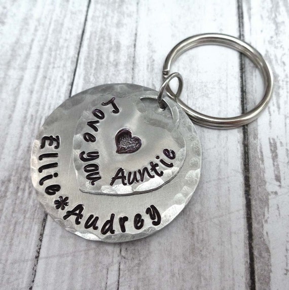 Love You Auntie Keychain - Personalized Names Keychain - Gift for Aunt Custom Name - Hand-Stamped Keychain