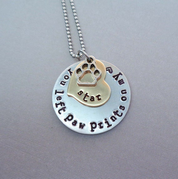 Personalized Dogs Leave Pawprints Heart Necklace Personalized Dogs Leave Pawprints Heart Necklace