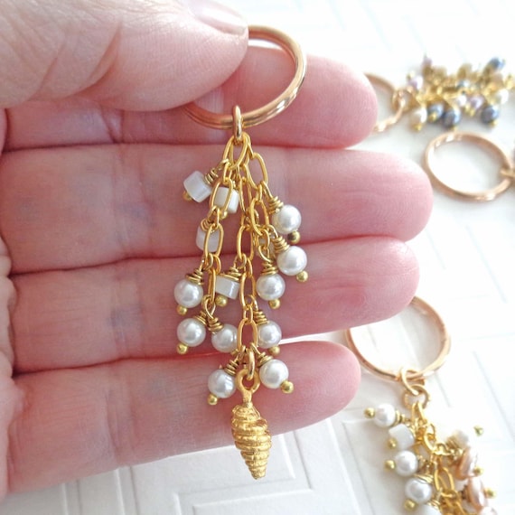 Shell and Pearls Key Ring /Pearl Purse Bag Charm / Pink & White Pearl Keychain
