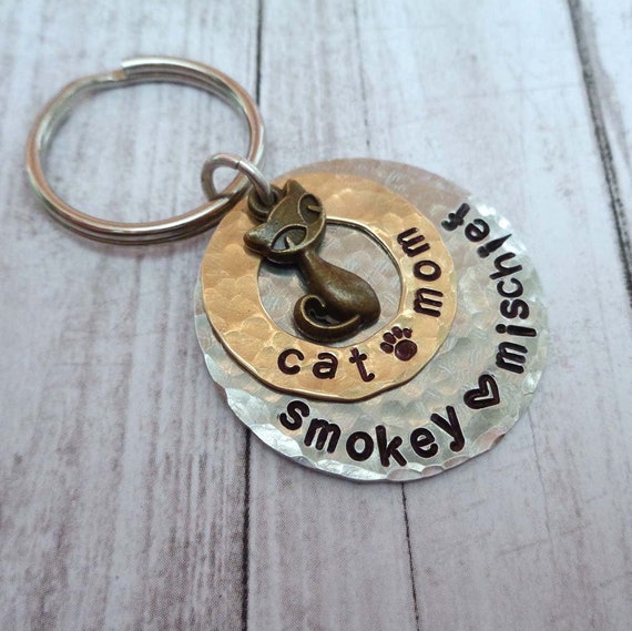 Cat Mom Gift Personalized Pet Names Keychain - Pet Lover Gift - Cat Mama Gift - Love My Cats Keychain - Cat Dad Gift