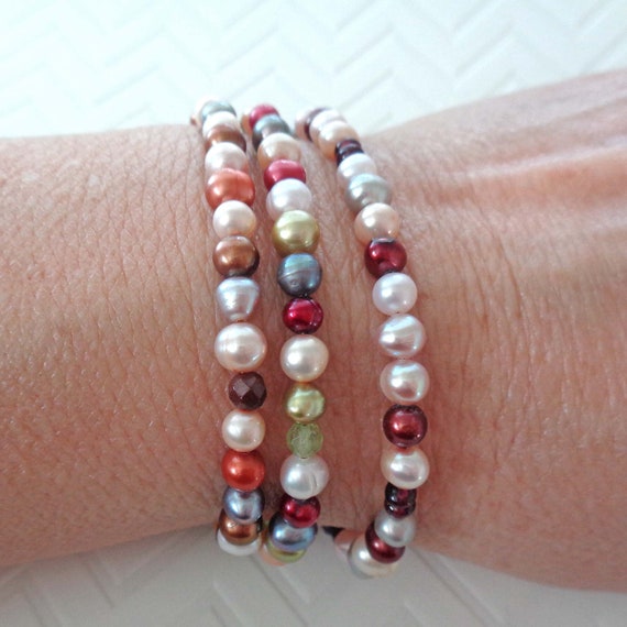 Mixed Pearls & Gemstone Bracelet / Ready to Ship / Freshwater Pearl Colorful Jewelry / Peridot Garnet Mookaite Moonstone