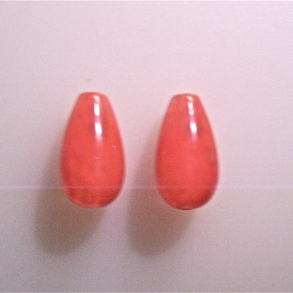 Cherry Quartz Large Smooth Teardrop Beads 12x21mm (2)