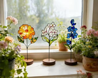 Personalized Birth Flower Stained Glass Suncatcher, Family Bouquet Plant Stake with Stand, Birthday Gift for Mom or Grandma