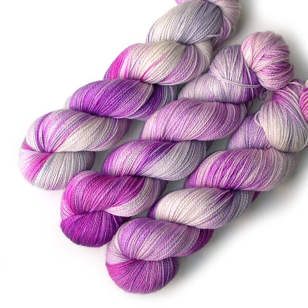 Lace Merino, Cashmere and Nylon Yarn - Moss Verbena, 560 yards