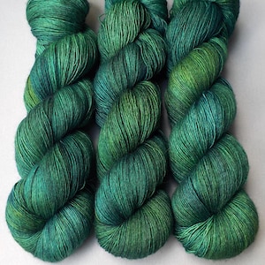 Merino Yak Silk Lace Yarn Hand Dyed, 870 yards, Emerald