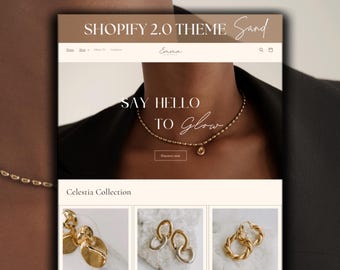 Puede incluir: Una página de inicio de sitio web para Emma Joyería, con una modelo usando un collar de cadena dorada con un dije. El texto "Say Hello to Glow" se muestra sobre el cuello de la modelo. El sitio web también presenta una colección de joyas de oro, incluyendo aretes y un collar de cadena.