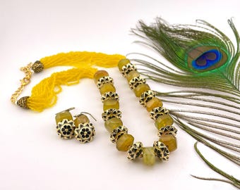 Long Beads Mala Necklace in Golden Accent With Natural Stone