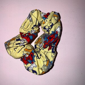 Retro 80er Jahre Kool-Aid Man Scrunchie Bild 2