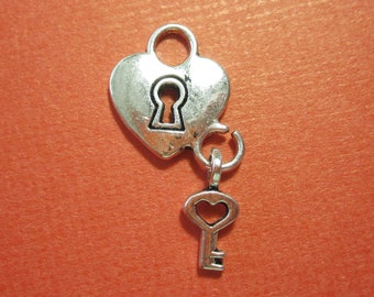 6 Heart Charms Antique Silver Lock and Key 15x13mm C1277