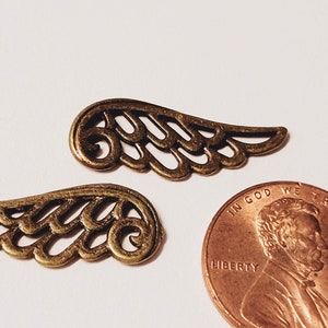 10pcs Antique Brass Filigree Wing Charms or Pendant 28x13mm C9335