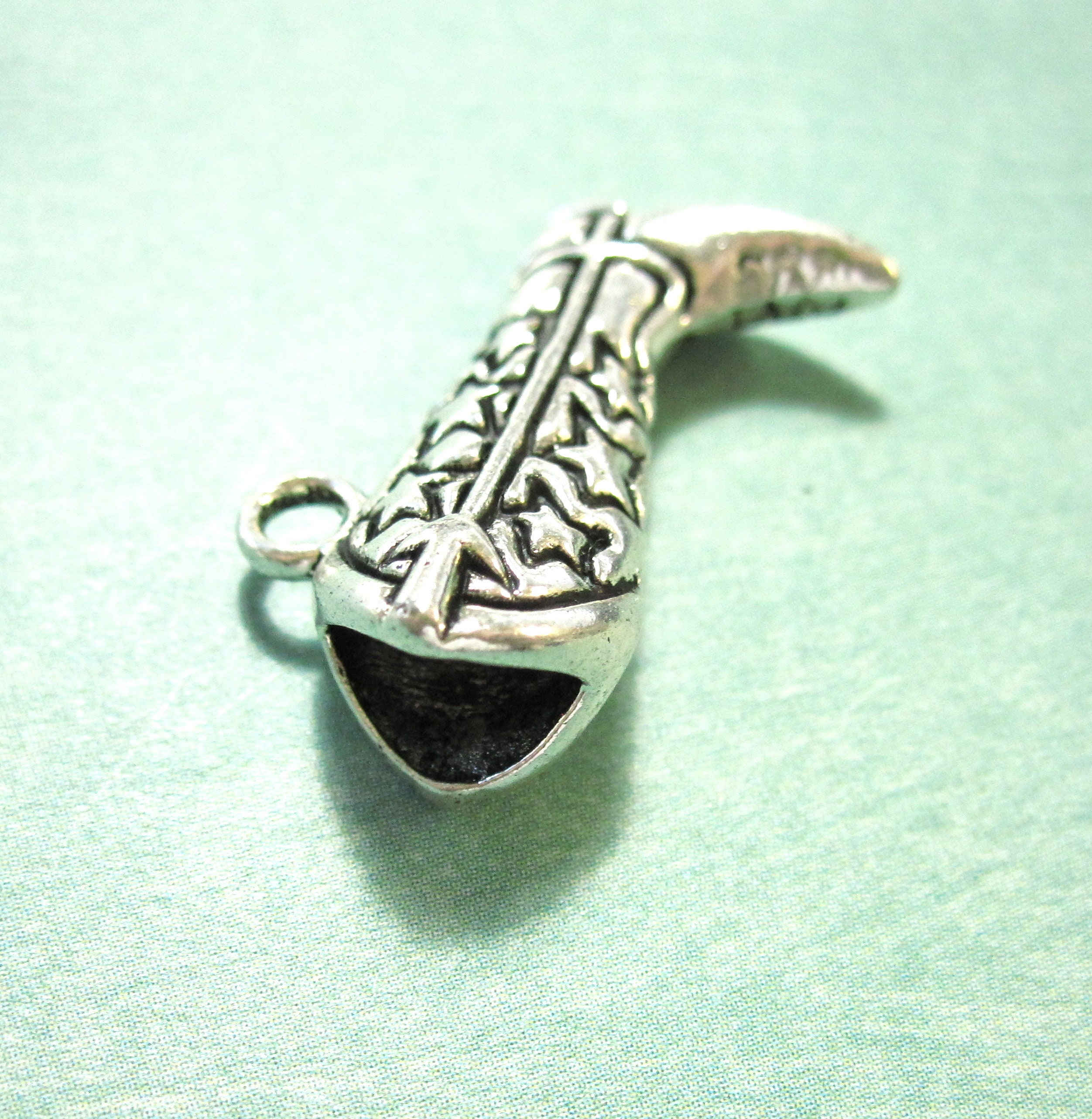 最も 割引 in Pendants Boot 9 Antique Cowboy 3D Sided Double Silver 彫刻・オブジェ