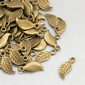 20 Antique Bronze Leaf Pendants, 17x8mm, Hole: 2mm, C9193