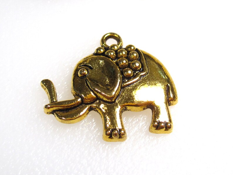 30 Gold Elephant Charms Antique Gold 22x23mm Circus Elephant Etsy