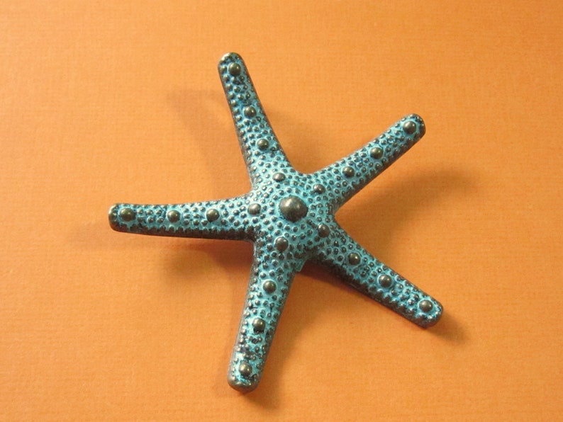 1 Antique Bronze Star Fish Pendant with bail Bronze Verdigris 56x55mm C9083
