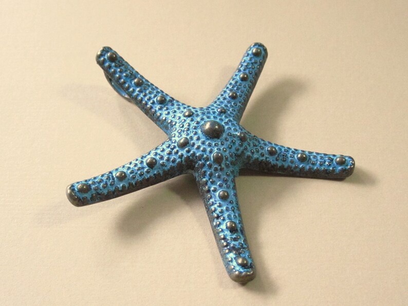 1 Antique Bronze Star Fish Pendant with bail Bronze Verdigris 56x55mm C9083