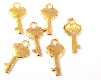 12 Gold Key Charms 19.6x9.6mm C22-027