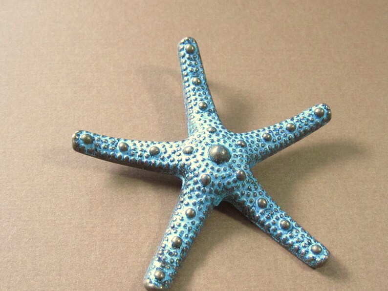 1 Antique Bronze Star Fish Pendant with bail Bronze Verdigris 56x55mm C9083