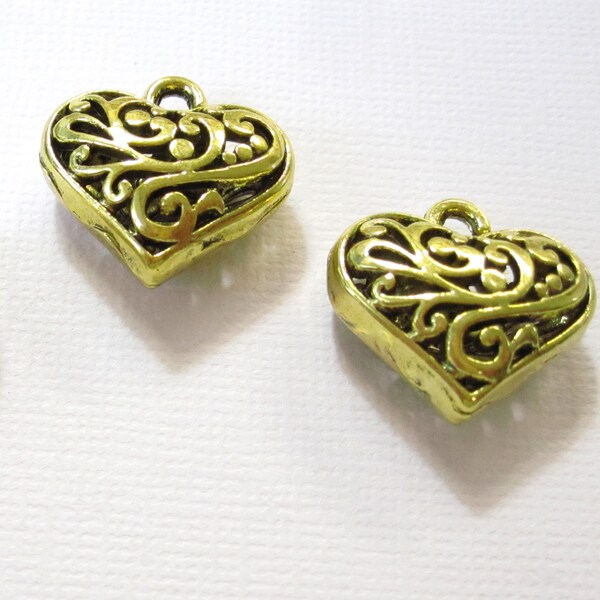 5pcs Antique Gold Filigree Heart Pendants, Open work Pendants in Gold 20x20x9mm C9109