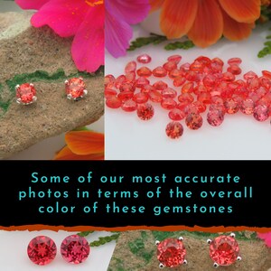 Puede incluir: Primer plano de dos pares de pendientes de piedras preciosas rojas. Los pendientes est&aacute;n engastados en plata y tienen forma redonda. Las piedras preciosas son de un color rojo vibrante y est&aacute;n rodeadas de un engaste de plata. La imagen muestra el color de las piedras preciosas con precisi&oacute;n.