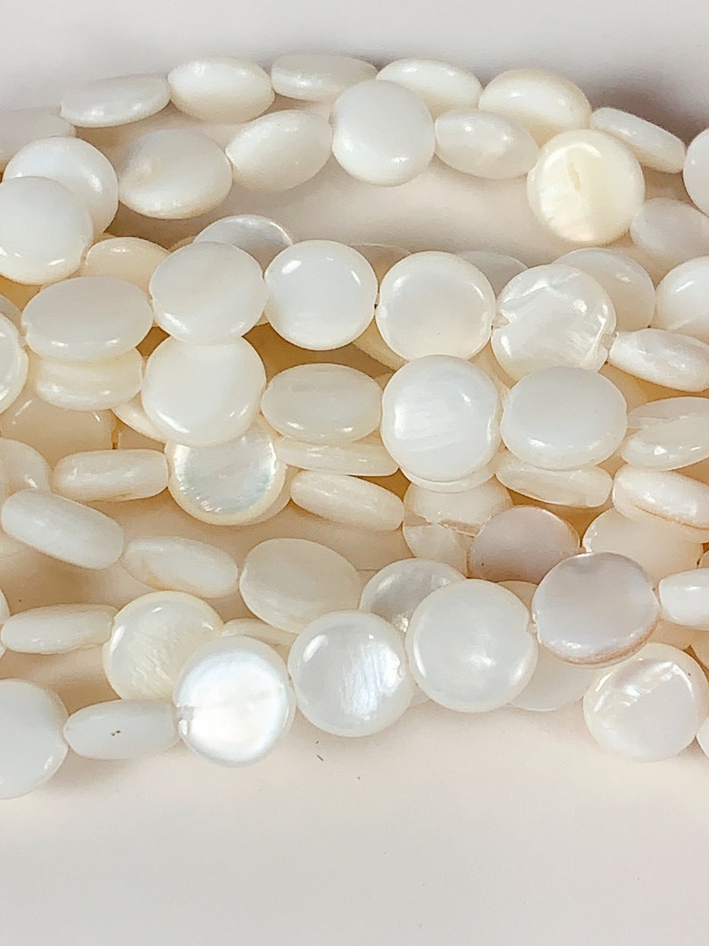Genuine Natural White Mother of Pearl Shell Smooth Flat Round Beads 15. ...