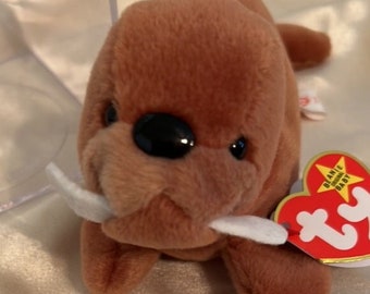 Ty Beanie Babies Tusk comes with Case and Club Button Pin