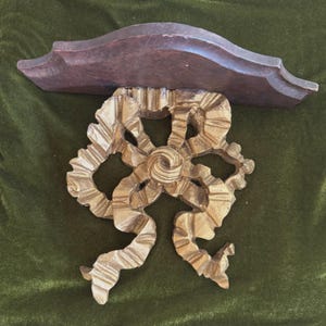 Vintage cottagecore coquette wooden gold bow ribbon decorative wall shelf
