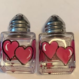 Hand painted mini salt and pepper shakers  party favors  weddings pink hearts  double hearts