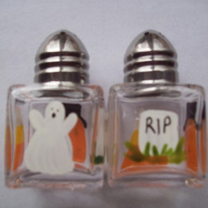 Hand painted mini salt and pepper shakers party favors Halloween mix ghost pumpkins rip candy corn image 2