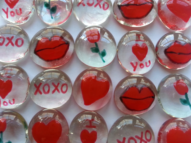 Valentines day Hand painted glass gems party favors weddings valentines day mix hearts lips XOXO rose