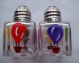 Hand painted mini salt and pepper shakers  party favors  weddings hot air balloons  hot air balloon