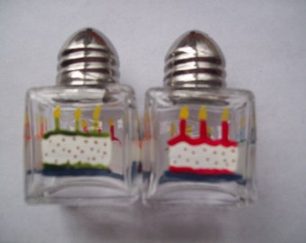 12 Mini Salt Shaker For Events Catering Baptism Party Table Favors 
