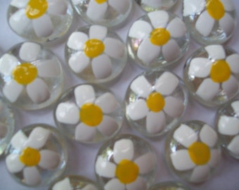 Hand painted Glass Gems Daisy Daisies Flowers for crafts decorations