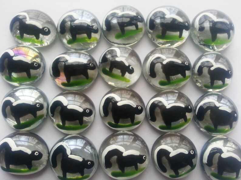 Skunk hand painted glass gems party favors image 1