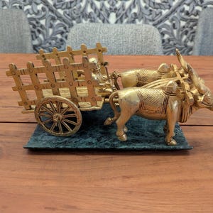 5" Handcrafted Brass Bullock Cart – Indian Traditional Miniature Décor