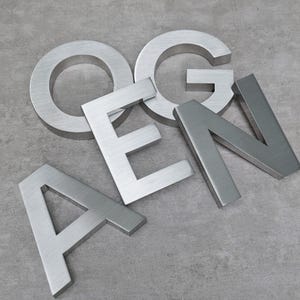 Letras e números personalizados em aço inoxidável | Sinalização metálica | Logotipo personalizado em aço escovado para parede | Decoração para casa e negócios