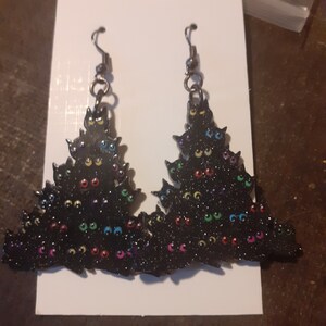 black cat christmas tree quirky novelty christmas earrings