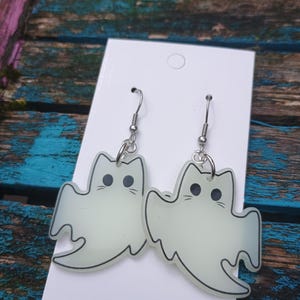 glow in dark ghost cat quirky halloween earrings
