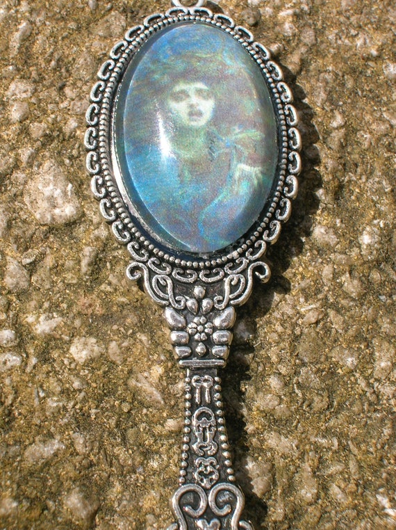 black mirror medusa sunglasses